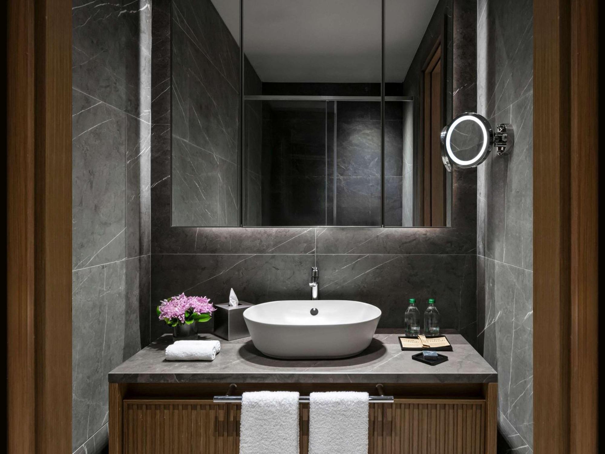 Moevenpick Living Istanbul Saklivadi Hotel Bagian luar foto