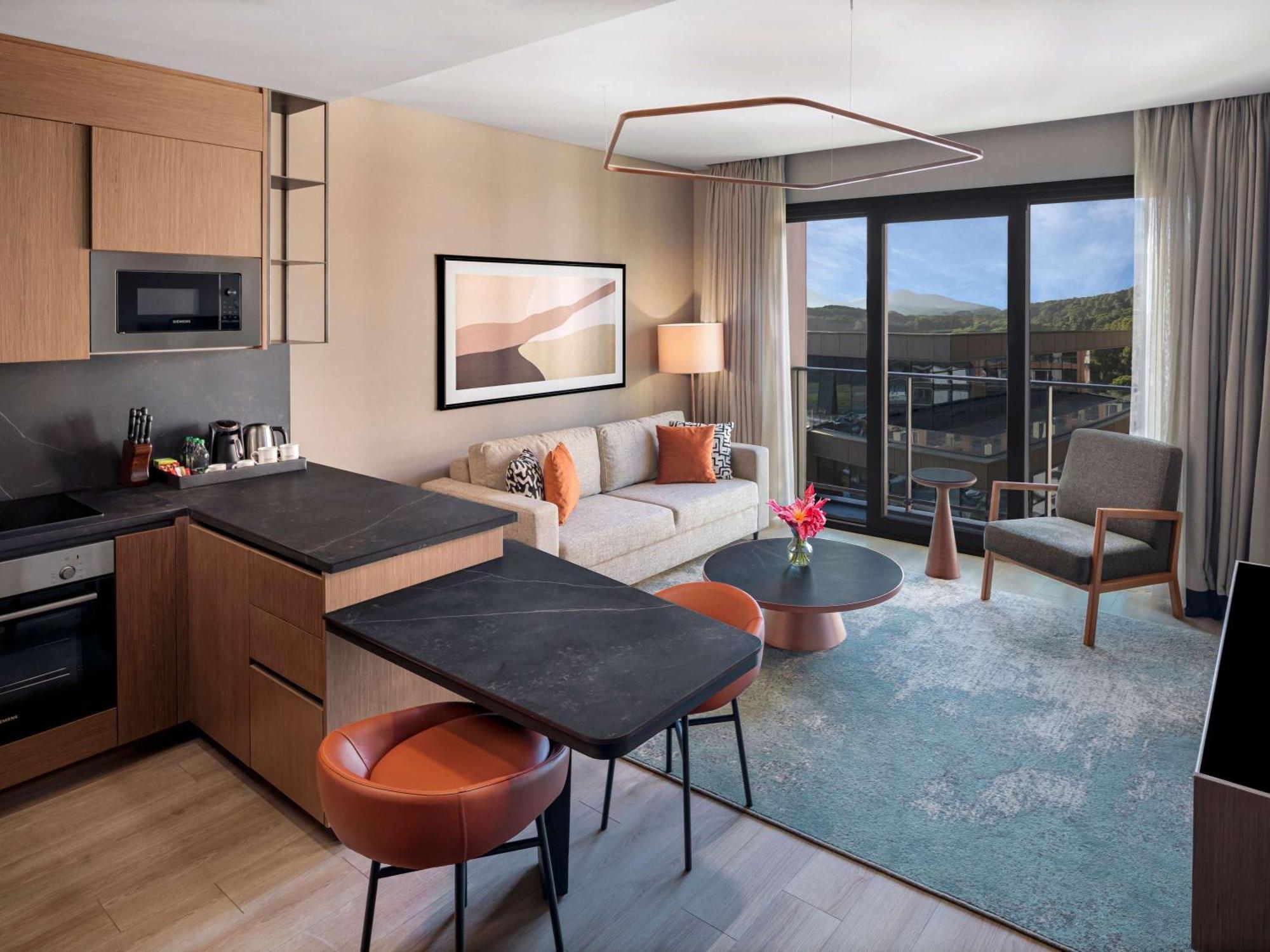 Moevenpick Living Istanbul Saklivadi Hotel Bagian luar foto