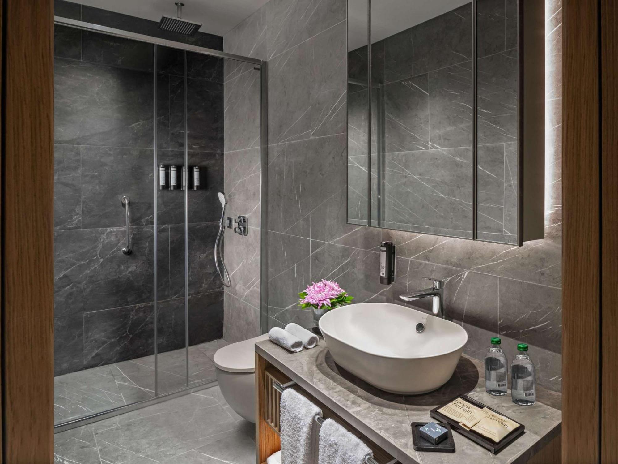 Moevenpick Living Istanbul Saklivadi Hotel Bagian luar foto