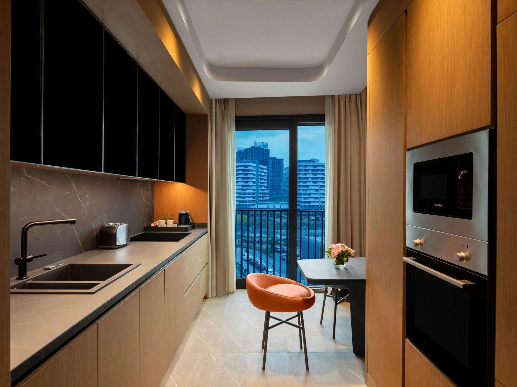 Moevenpick Living Istanbul Saklivadi Hotel Bagian luar foto