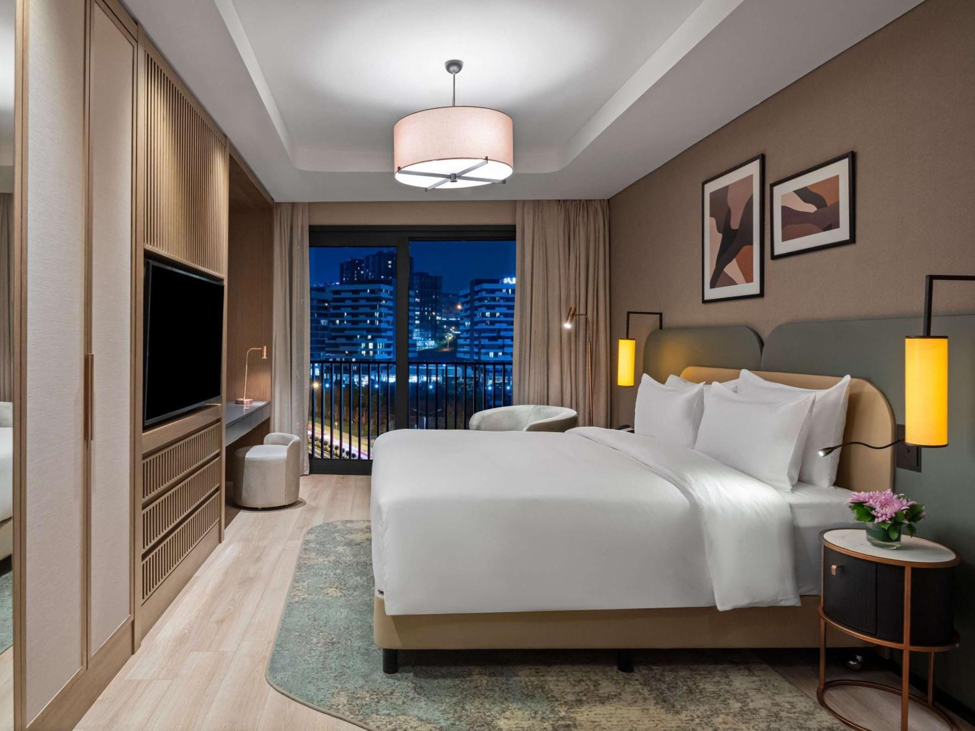 Moevenpick Living Istanbul Saklivadi Hotel Bagian luar foto
