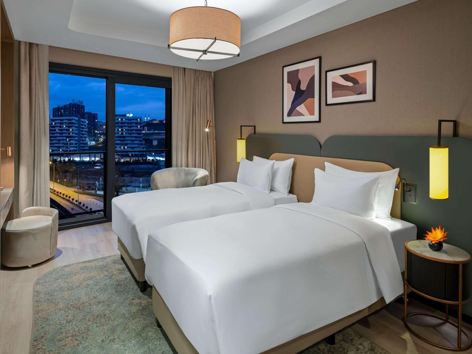 Moevenpick Living Istanbul Saklivadi Hotel Bagian luar foto
