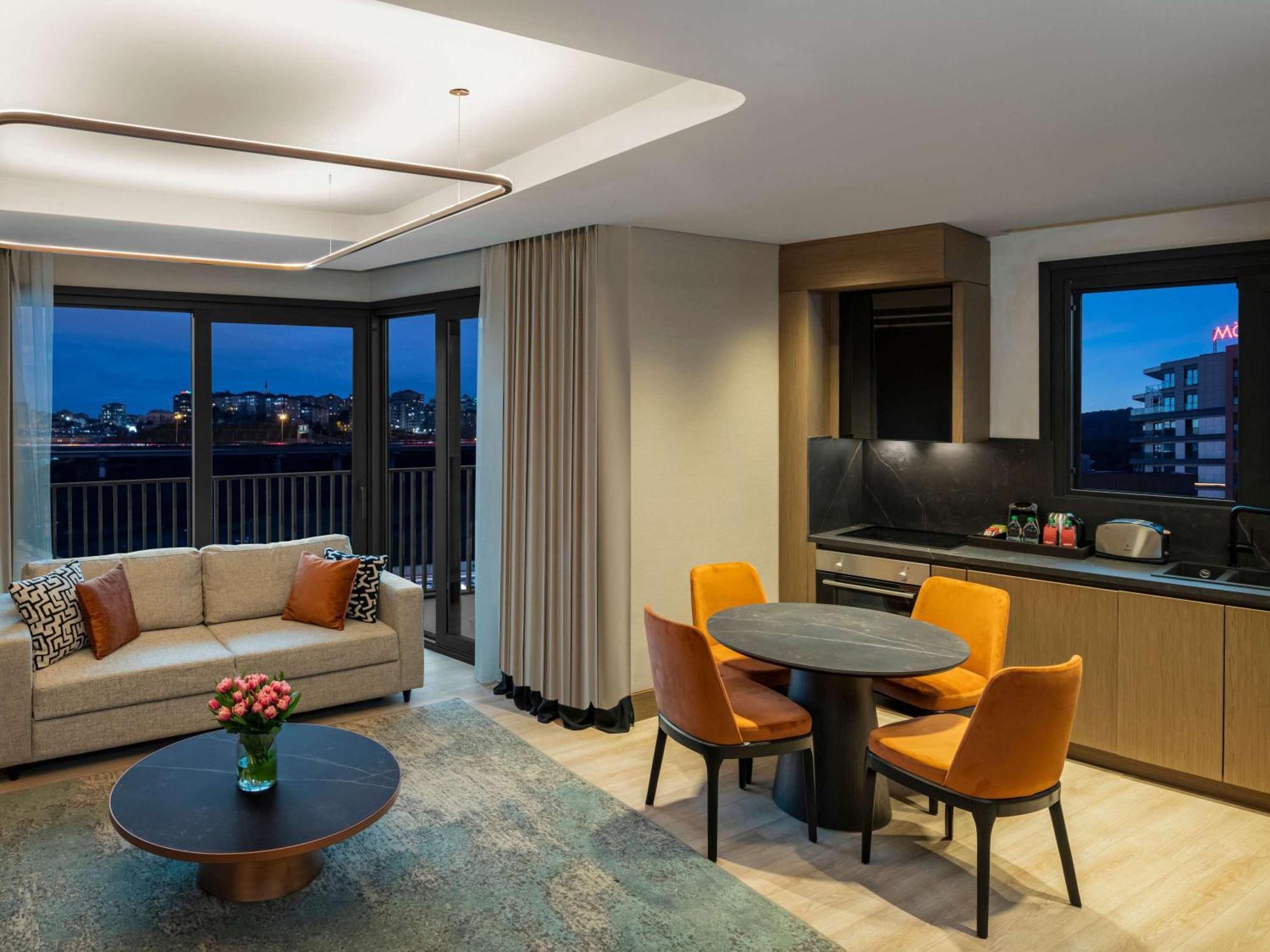 Moevenpick Living Istanbul Saklivadi Hotel Bagian luar foto