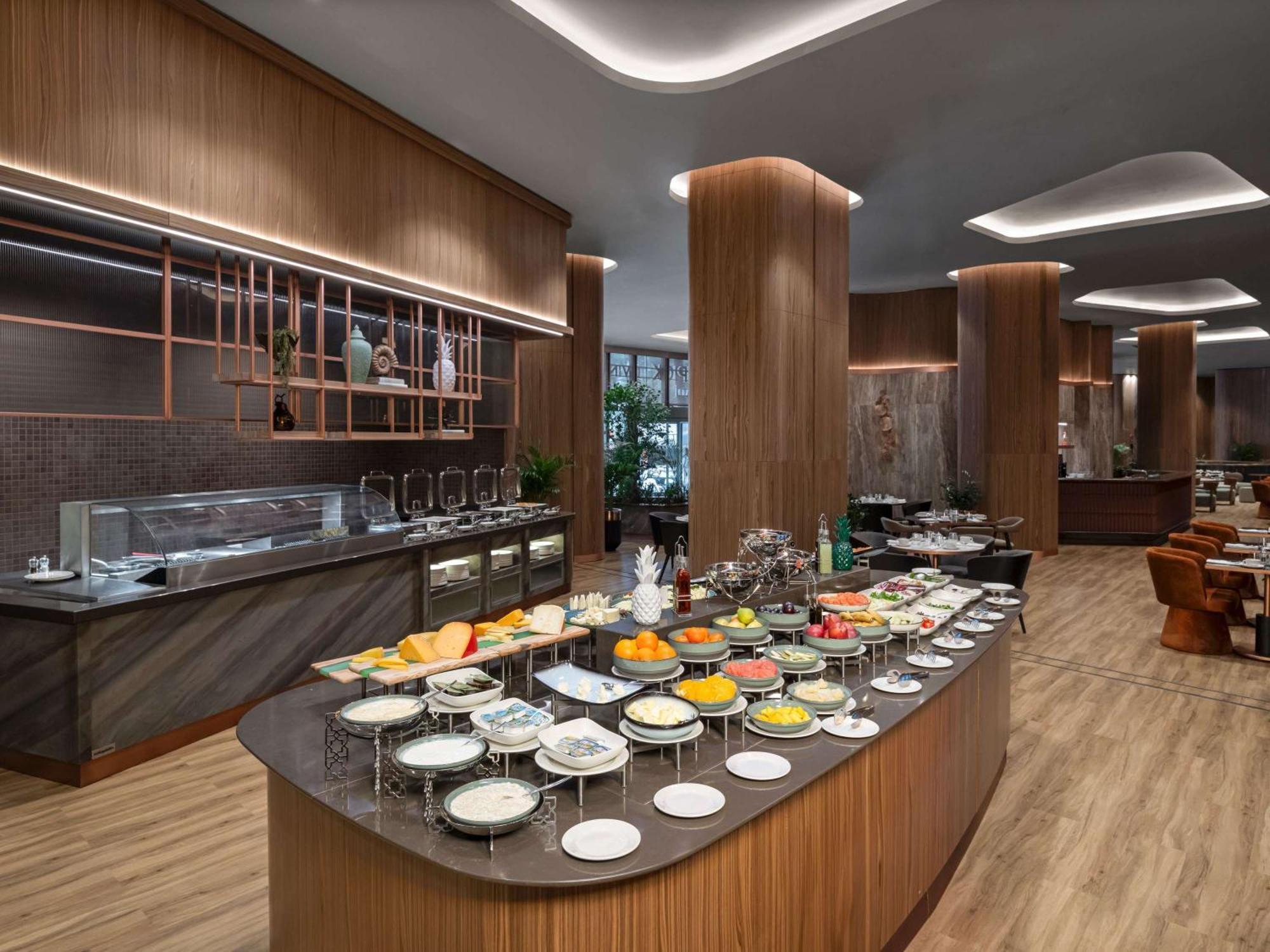Moevenpick Living Istanbul Saklivadi Hotel Bagian luar foto